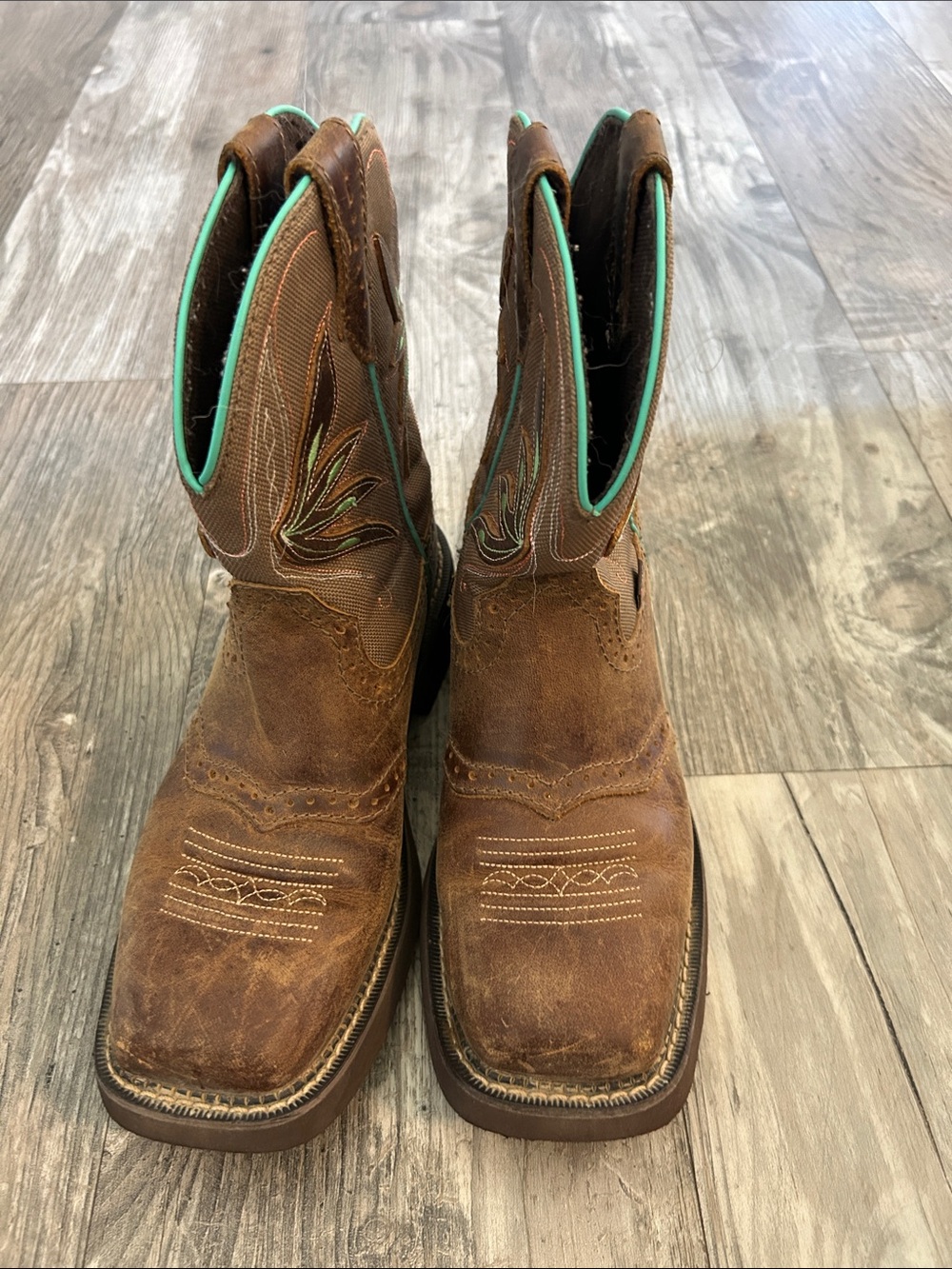 Justin Boots Brown Leather Women’s Lace-Up Western Boots with Turquoise Trim